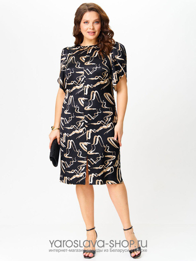 Женское платье прямого силуэта с абстрактным принтом