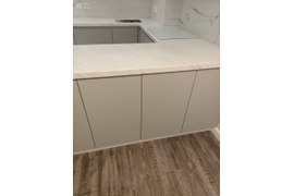 Кухня белая