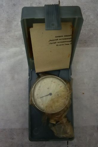 Индикатор часового типа с ценой деления 0,01мм тип ИЧ модель ИЧ 10-2М Класс точности 1 с ушком