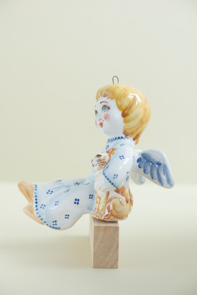 Ангел с котёнком