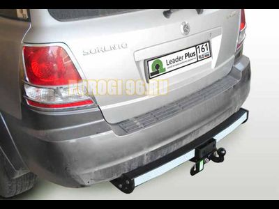 Фаркоп с нержавеющей пластиной Лидер-Плюс для Kia Sorento 2002-2006
