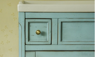 Тумба под накладную встроенную раковину.