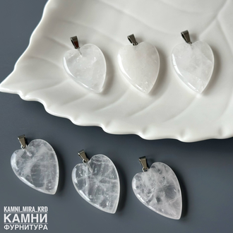 Кулон серцевидной формы фри-форм 34х25 мм из натурального камня, цена за штуку