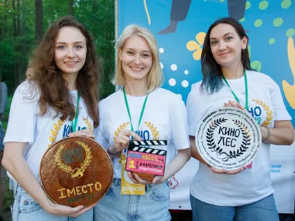 Футболки для фестиваля Кино лес