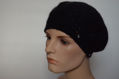 Черный одинарный берет вязаный Vizio Италия 6943 BO фото