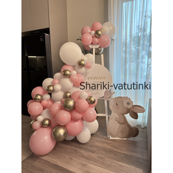 Фотозона мольберт и зайка на День Рождения девочки