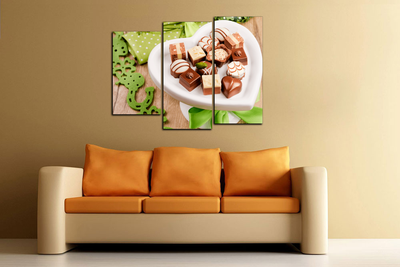 Модульная картина "Конфеты в вазе"