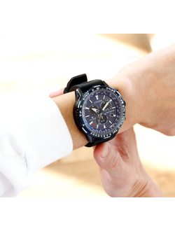 Наручные часы Citizen CB5006-02L