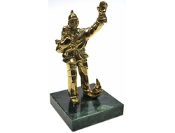 Статуэтка "Пожарный", бронза/змеевик