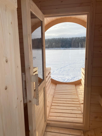 Круглая баня бочка с плоским панорамным окном