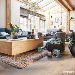 Паркетная доска Meister PD 200 Дуб рустик Беленый 8489 в интерьере