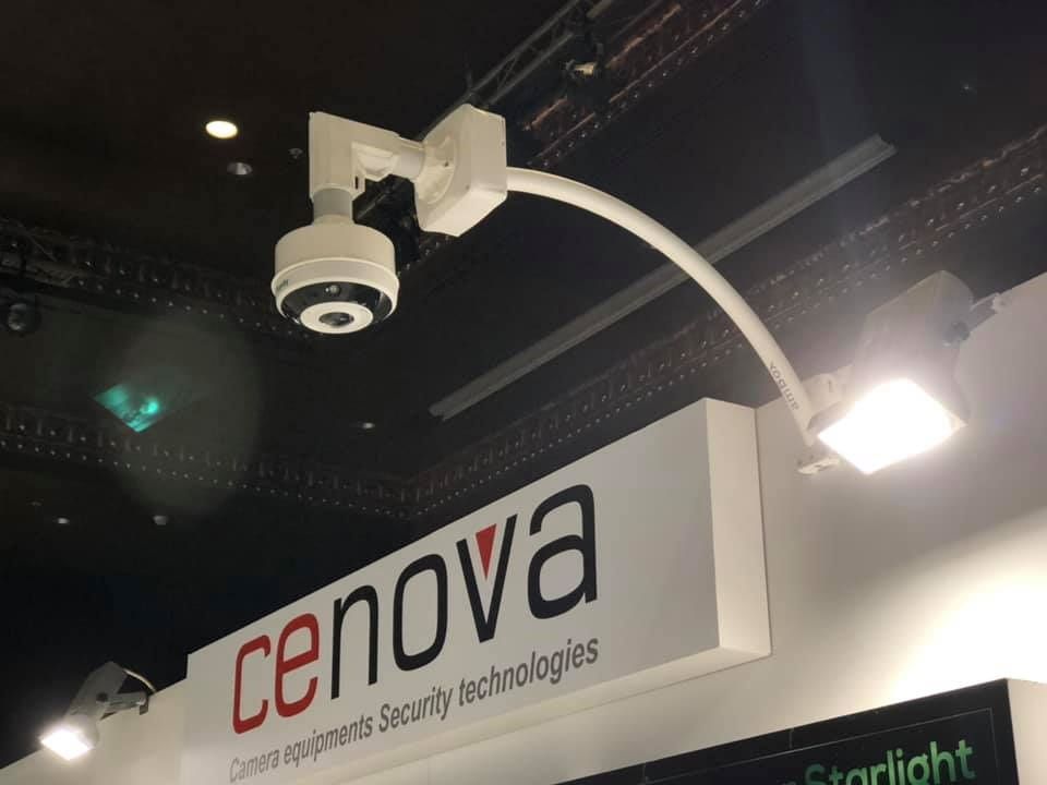 CamBox CHN61: Кронштейн для выноса видеокамеры на 70 см