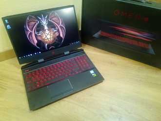 HP OMEN 15-DC0000UR ( 15.6 FHD IPS i5-8300H GTX1050 8Gb 1Tb + 120SSD )