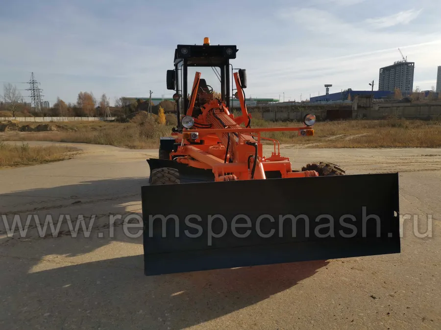 Автогрейдер ГС-14.02