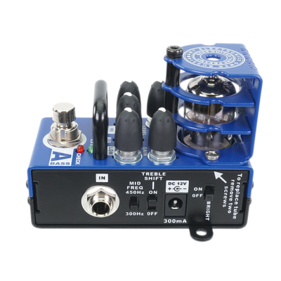 AMT Bricks A-Bass - одноканальный ламповый гитарный преамп (эмуляция Alembic) [без БП]