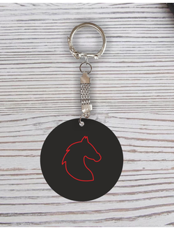 Брелок с гравировкой черно-красный талисман лошадь №150