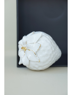 Клубника (фарфор)