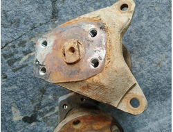 Пара передняя ступица +цапфа ВОЛГА 131105