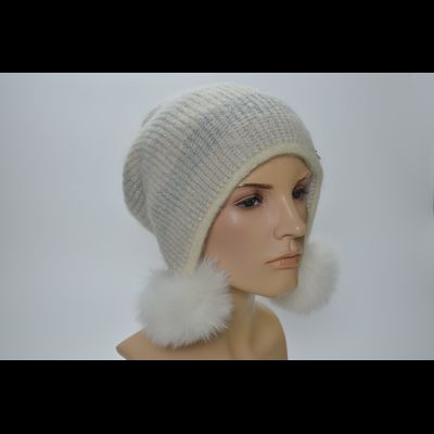 Шапка ушанка Vizio 1444 PP 66 белая с помпонами