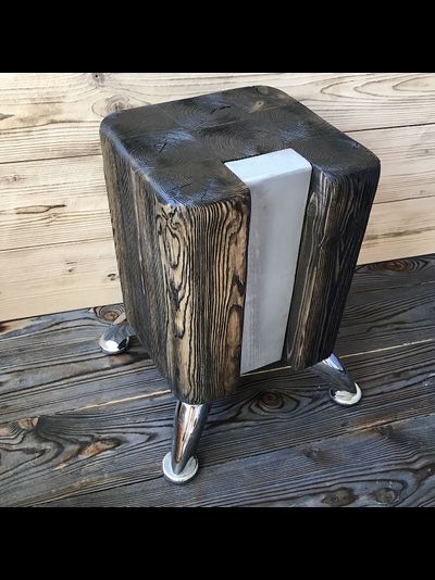 столик-пень в черной тонировке