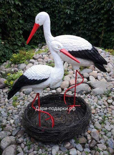 Аисты в гнезде Влюбленная пара (Аист-80см, аист-115см ) полистоун Аист - является символом новой жизни. Согласно русским народным поверьям, аист - птица, приносящая счастье в Ваш дом. Также аист покровительствует рождению детей.