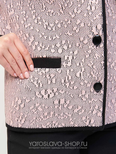 Женский вязаный жакет розового цвета