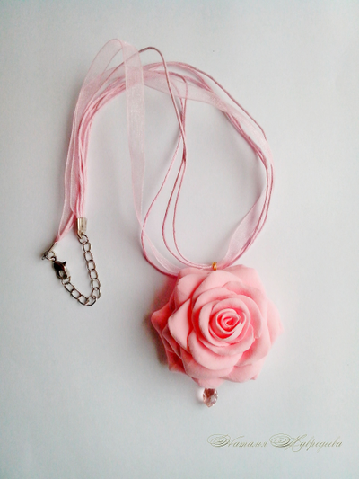 Кулон "Розовая роза".