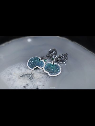 "Кувшинка Хрустальная. Из книги фей". Волшебные серьги с филигранью