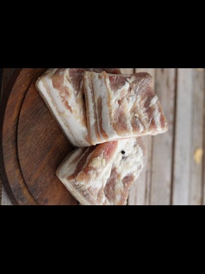 САЛО МЯСНОЕ СОЛЕНОЕ