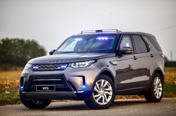 Police undercover discreetly armored LHD Land Rover Discovery 5 L462 SE Sd6 AWD in CEN B6, 2022-2023 YM