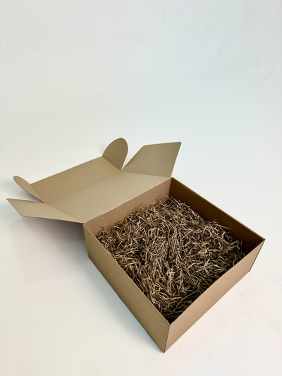 Огромная подарочная коробка GILEV 45х45х20см с наполнителем и декоративной веревкой