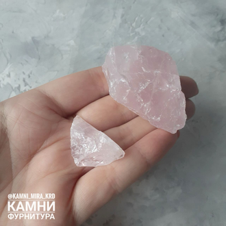 Розовый кварц дикие коллекционные средние камни 25-50 мм, цена за штуку