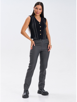 Жилет вязаный на пуговицах