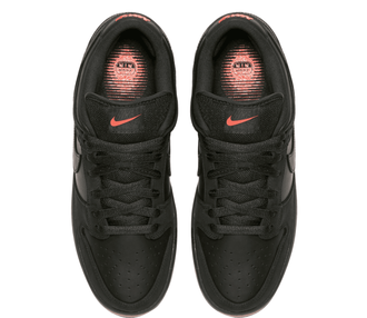 Nike dunk black pigeon best sale