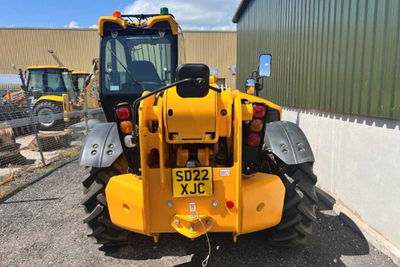 Погрузчик телескопический JCB 540-140