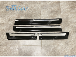 Молдинги Toyota Land Cruiser 200 12-15 широкие черные