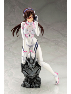 Фигурка 1/6 Мари Илластриэс Макинами (Makinami Mari Illustrious White Plugsuit Ver.)