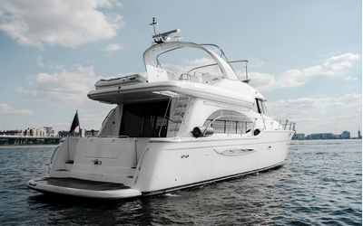 аренда ЯХТЫ MERIDIAN 580