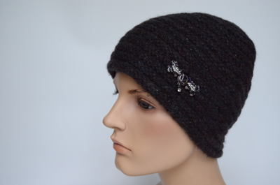 chernaya-zimnyaya-shlyapa-italiya-vizio-6126-kupit