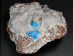 Кавансит, кристаллы на породе, Индия (43*40*22 мм, 39 г) №28632