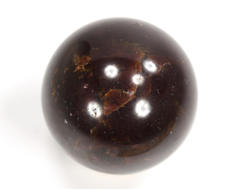 Шар Гранат Альмандин, Индия (34 мм, 80 г) №35928