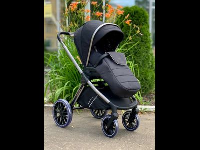 Детская коляска 3 в 1 Luxmom 811X Черный