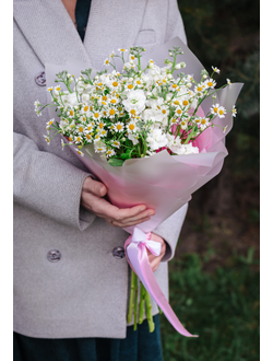 Букет с Матрикарией