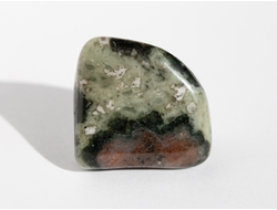 Эклогит, галтовка, ЮАР (20*19*11 мм, 7,3 г) №18609