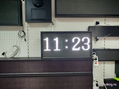 Уличные часы-[88:88]-t-370х690мм (белый)