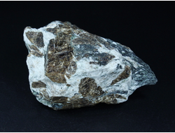 Лампрофиллит, Кольский п-ов, Хибины (78*47*32 мм, 148 г) №26373