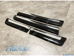 Молдинги Toyota Land Cruiser 200 12-15 широкие черные