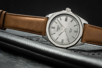 Швейцарские часы Tissot T151.422.16.031.00