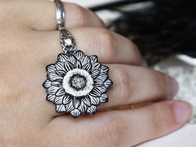 Кольцо-цветок "Ночная Снежинка"