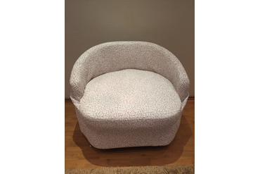 ЧЕХОЛ НА КРЕСЛО РАКУШКА ТЕЛА ПИАНТА МОЛОЧНЫЙ